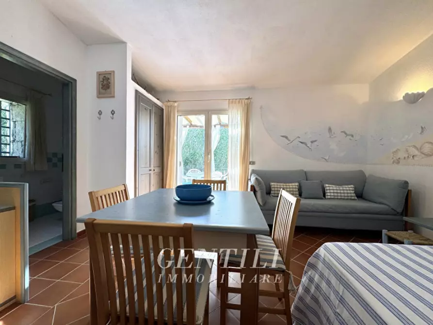 Immagine 4 di Appartamento in vendita  a Arzachena