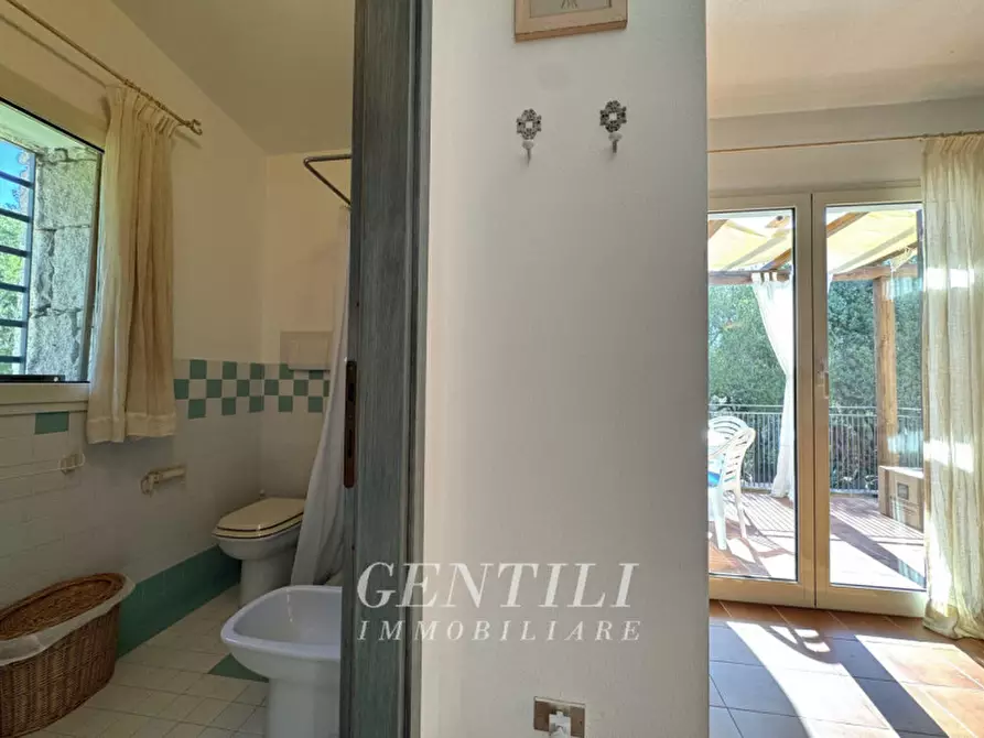 Immagine 7 di Appartamento in vendita  a Arzachena