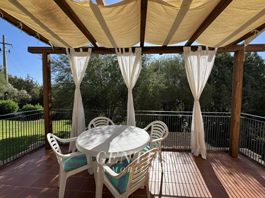 Immagine 12 di Appartamento in vendita  a Arzachena