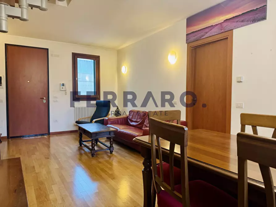 Immagine 6 di Appartamento in vendita  in Via Ghirada a Treviso