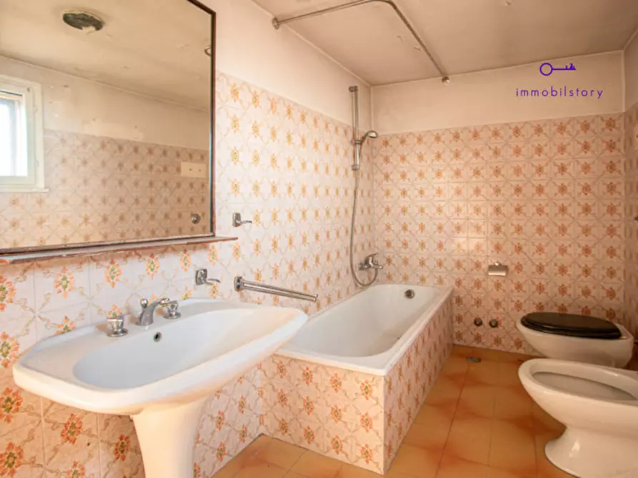 Immagine 9 di Rustico / casale in vendita  in via grazia deledda a Tribano