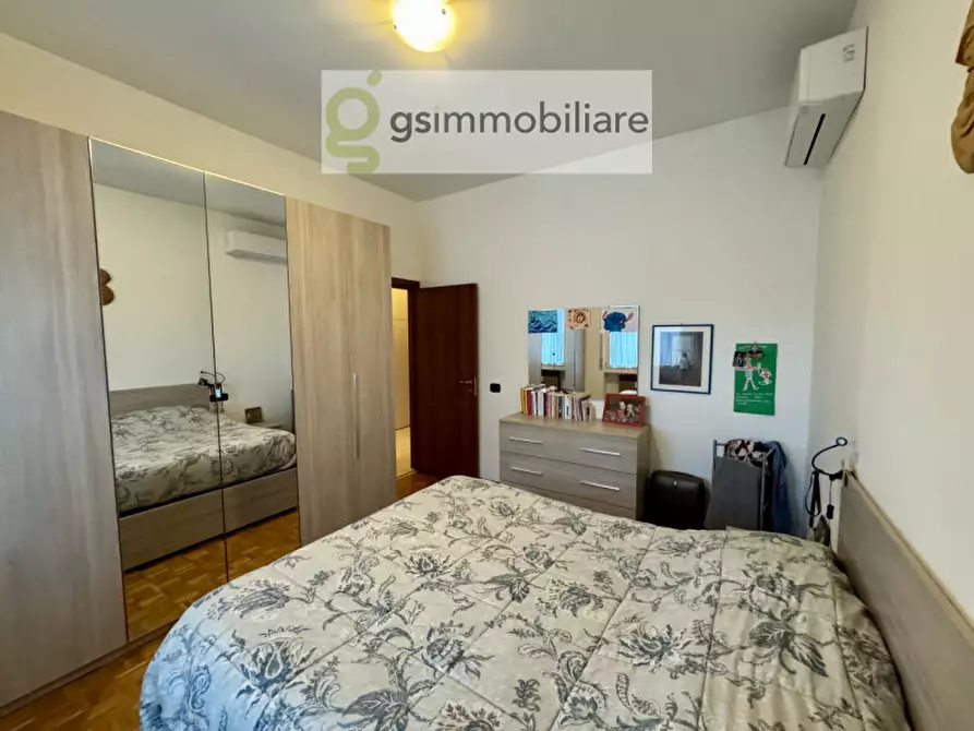 Immagine 40 di Appartamento in vendita  in via Vittorio Locchi, 20 a Brescia