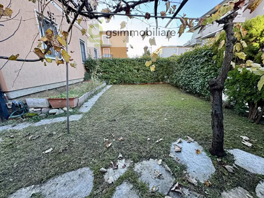 Immagine 65 di Appartamento in vendita  in via Vittorio Locchi, 20 a Brescia
