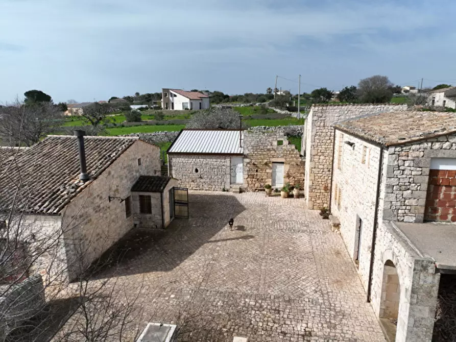 Immagine 15 di Villa in vendita  a Modica