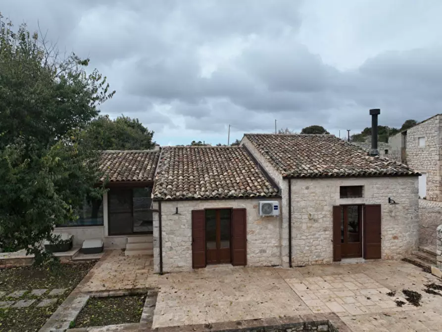 Immagine 17 di Villa in vendita  a Modica