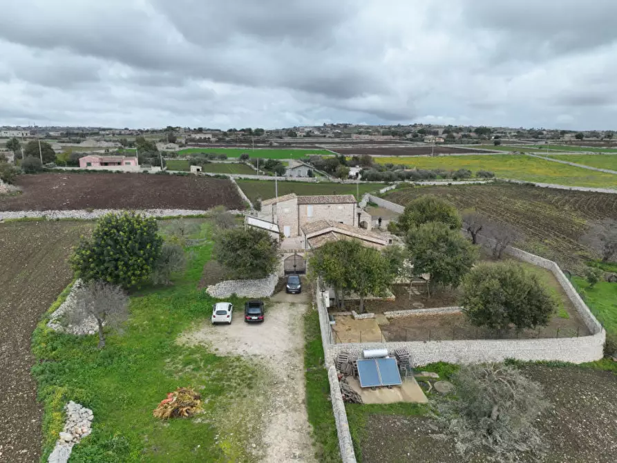 Immagine 26 di Villa in vendita  a Modica