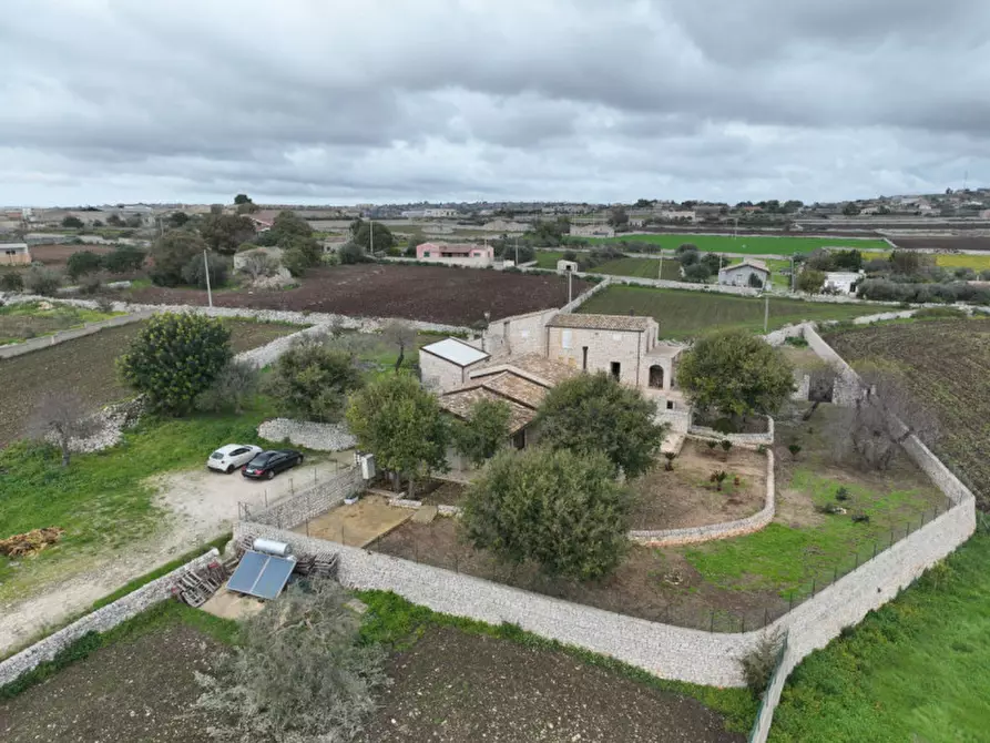 Immagine 27 di Villa in vendita  a Modica