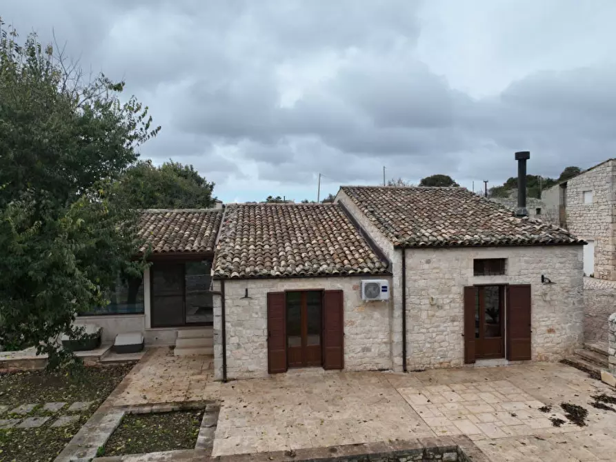 Immagine 28 di Villa in vendita  a Modica
