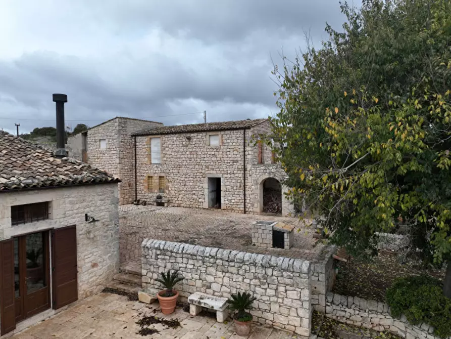 Immagine 31 di Villa in vendita  a Modica