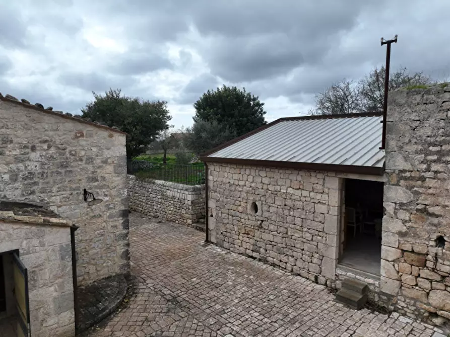 Immagine 37 di Villa in vendita  a Modica