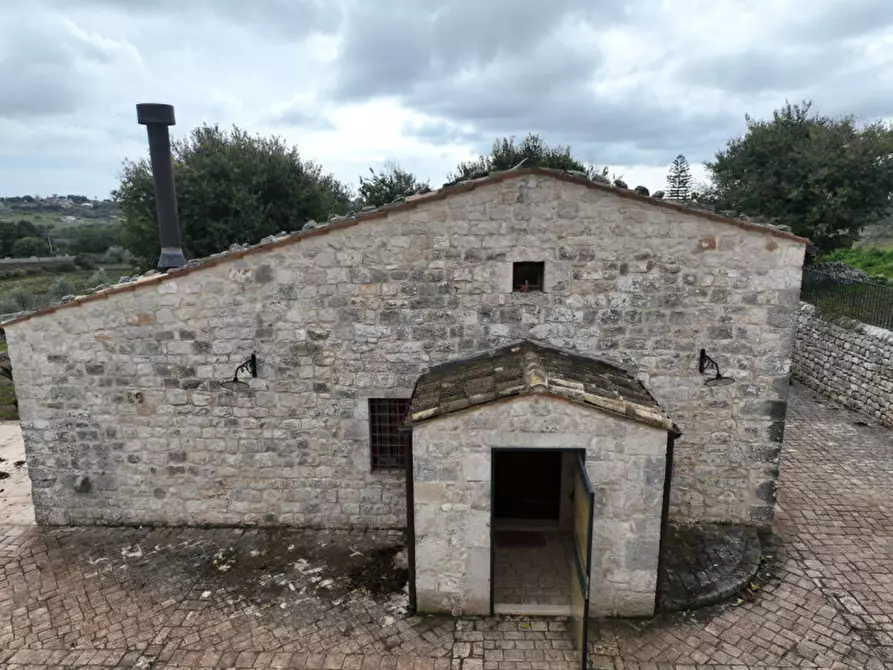 Immagine 38 di Villa in vendita  a Modica