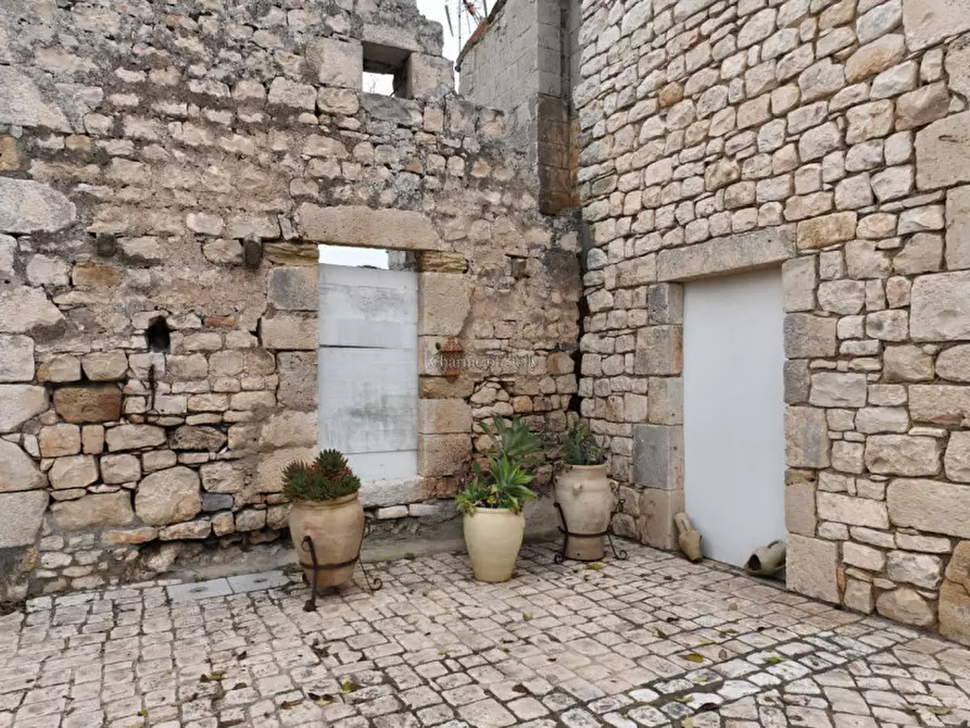 Immagine 31 di Villa in vendita  a Modica