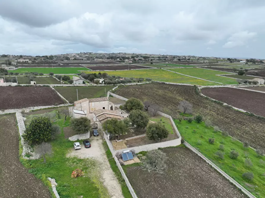 Immagine 45 di Villa in vendita  a Modica