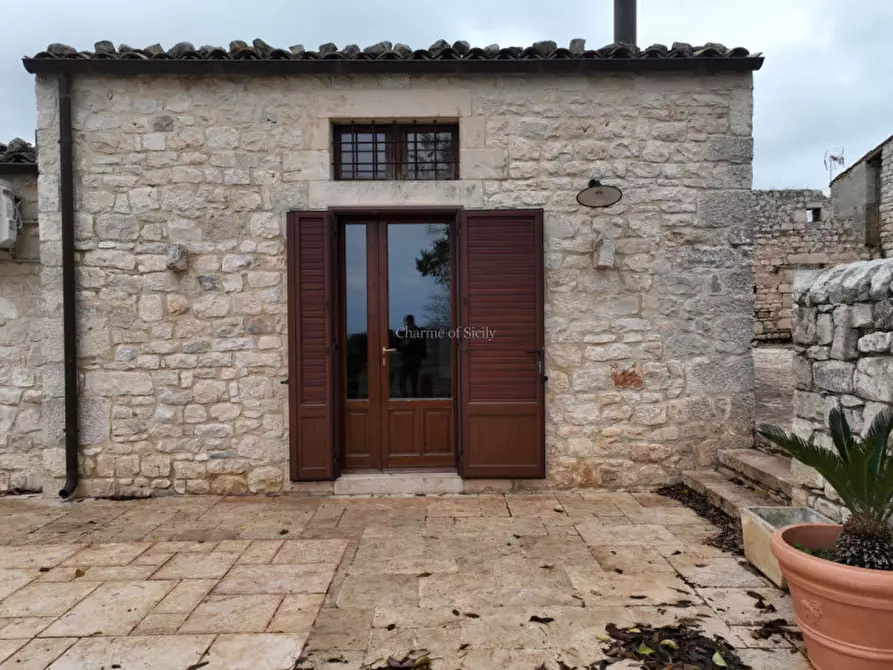 Immagine 39 di Villa in vendita  a Modica