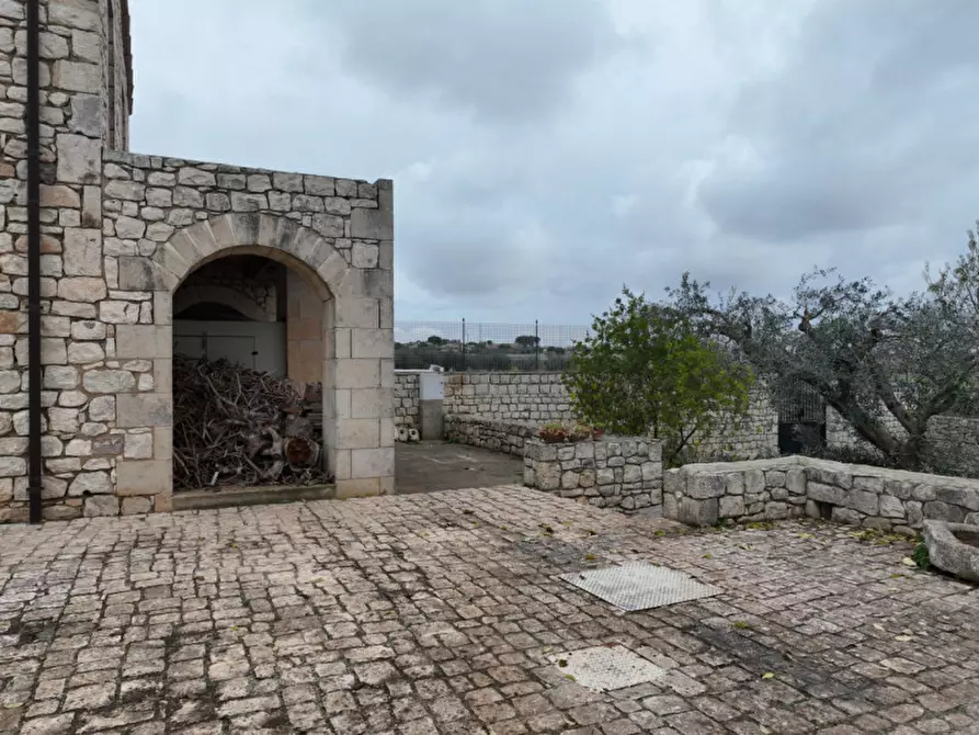 Immagine 51 di Villa in vendita  a Modica