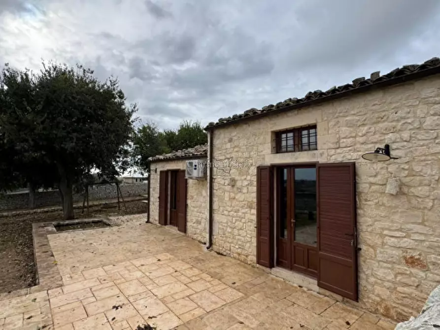 Immagine 49 di Villa in vendita  a Modica
