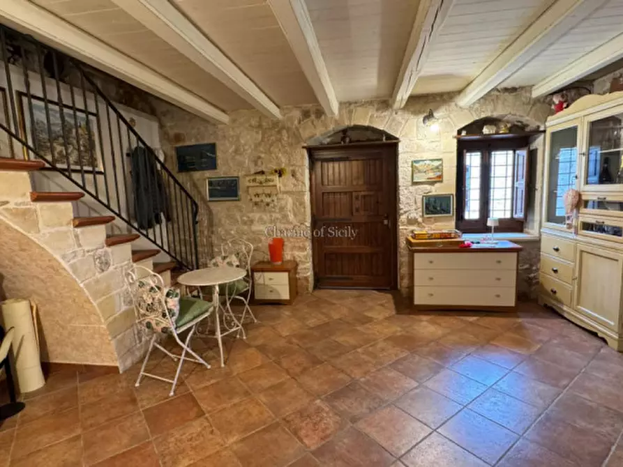 Immagine 72 di Villa in vendita  a Modica