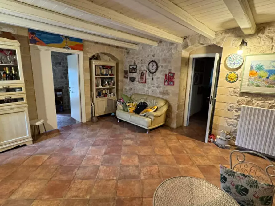 Immagine 73 di Villa in vendita  a Modica