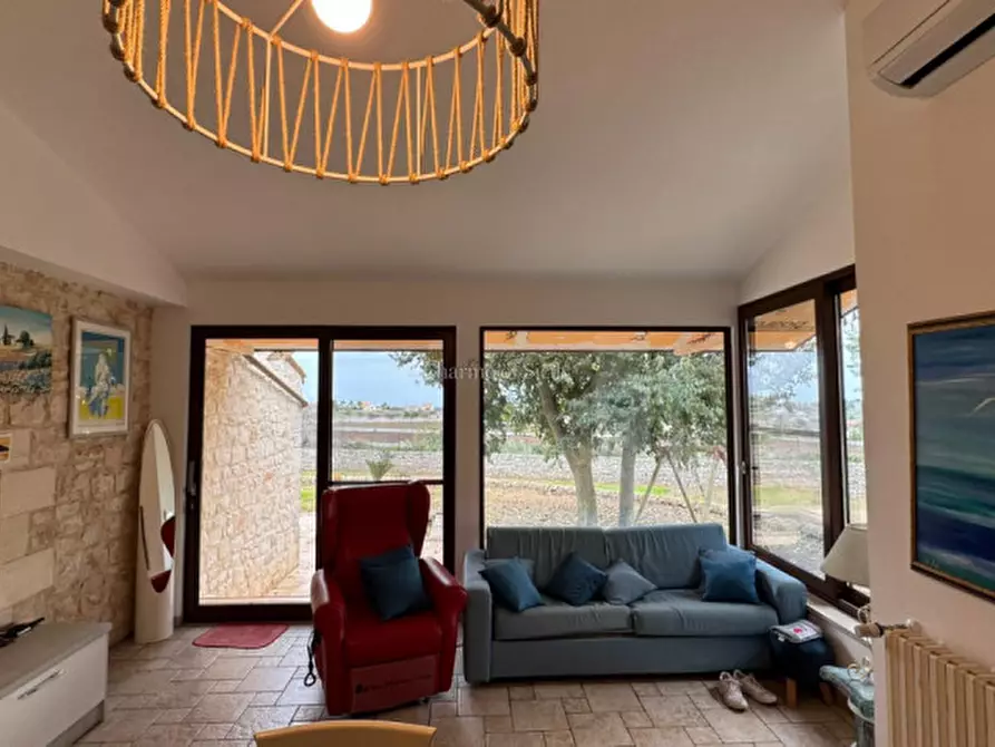 Immagine 76 di Villa in vendita  a Modica