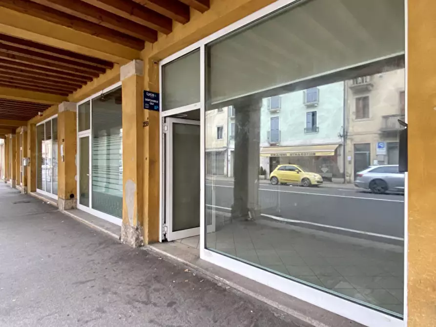 Immagine 1 di Negozio in vendita  in Corso Santi Felice e Fortunato, 259 a Vicenza