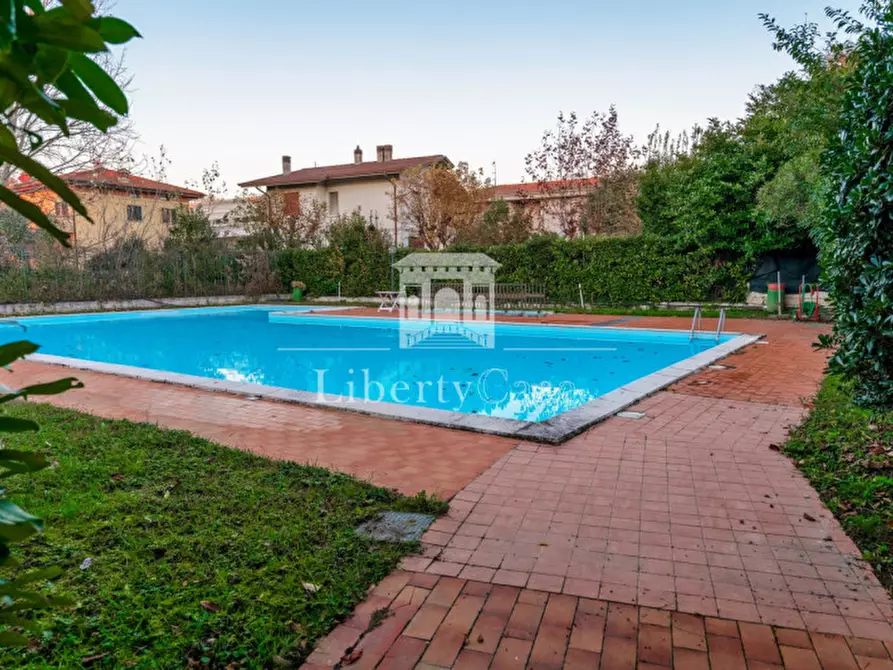 Immagine 4 di Appartamento in vendita  in Via Aureliano a Desenzano Del Garda