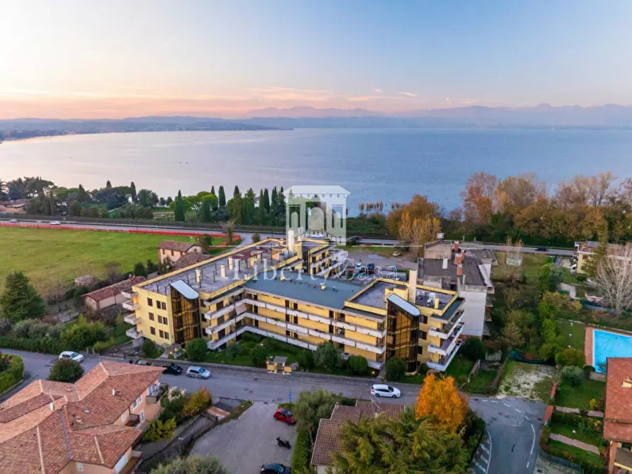 Immagine 13 di Appartamento in vendita  in Via Aureliano a Desenzano Del Garda