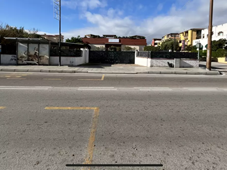 Immagine 6 di Negozio in vendita  in VIALE ALDO MORO a Olbia