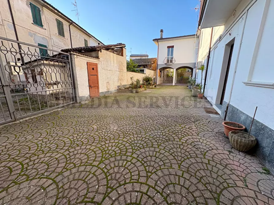 Immagine 2 di Appartamento in vendita  in via Case Basse n° 22 a Sannazzaro De' Burgondi