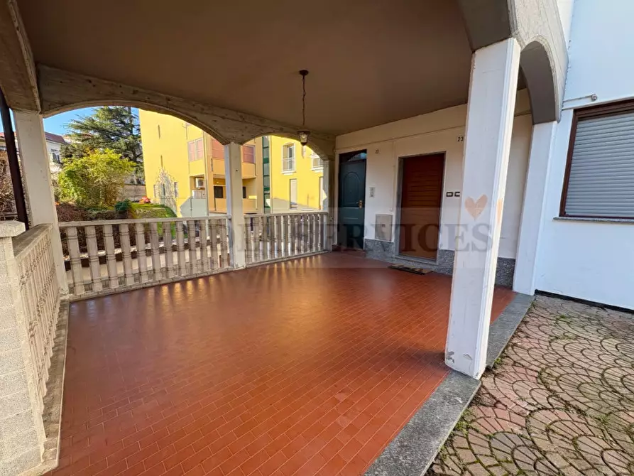 Immagine 3 di Appartamento in vendita  in via Case Basse n° 22 a Sannazzaro De' Burgondi