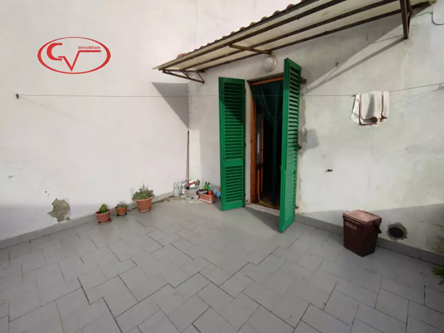 Immagine 6 di Appartamento in vendita  in piazza Del Secco a Montevarchi