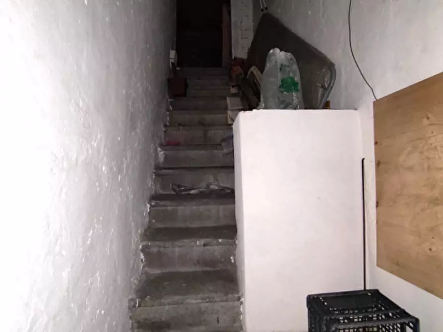 Immagine 13 di Appartamento in vendita  in piazza Del Secco a Montevarchi