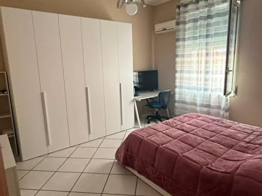 Immagine 2 di Appartamento in vendita  in Calata Capodichino a Napoli