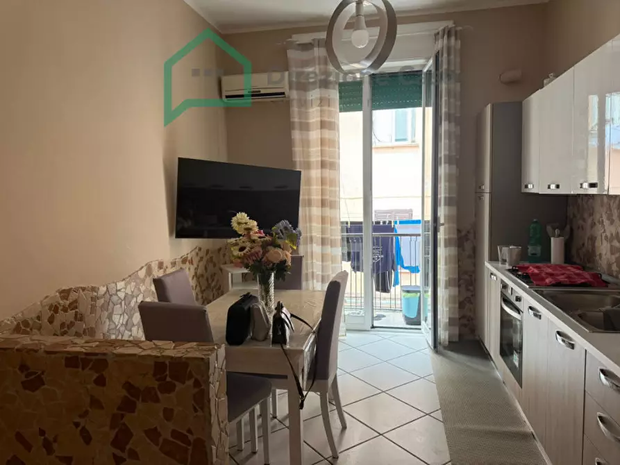 Immagine 3 di Appartamento in vendita  in Calata Capodichino a Napoli