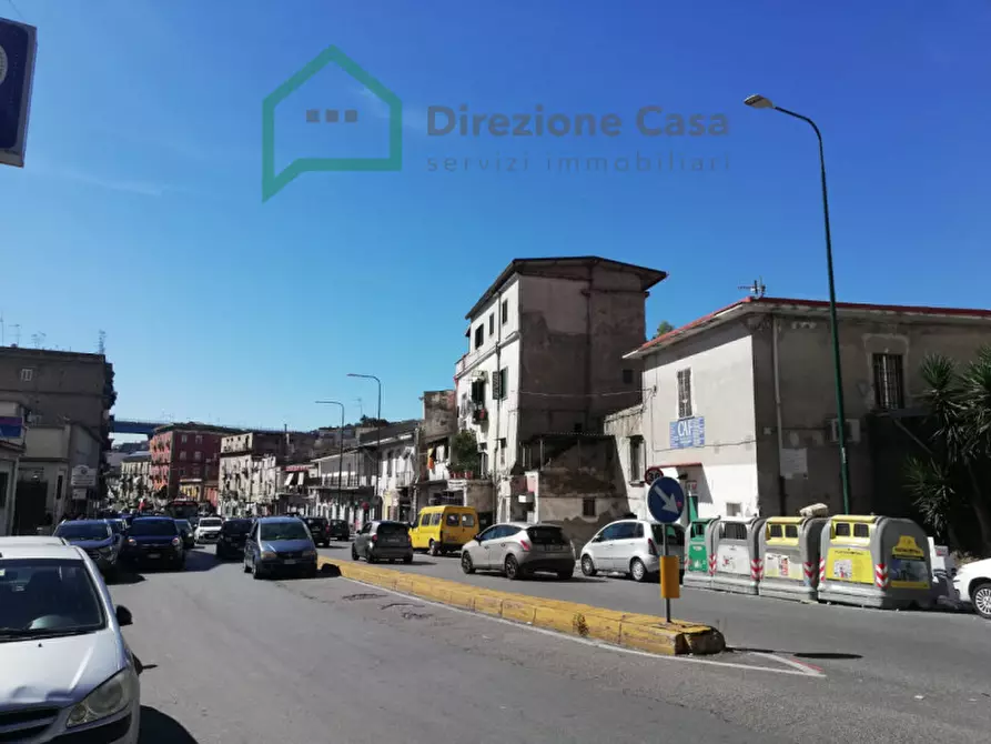 Immagine 4 di Appartamento in vendita  in Calata Capodichino a Napoli