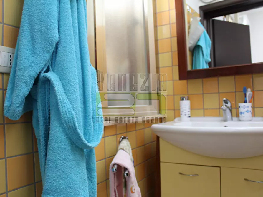 Immagine 9 di Casa indipendente in vendita  a Avola