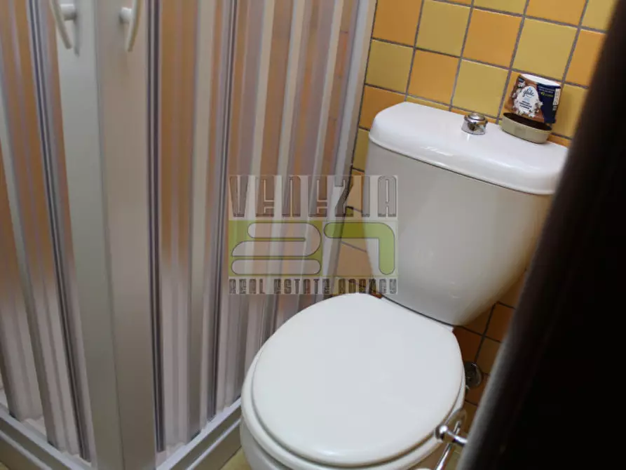 Immagine 11 di Casa indipendente in vendita  a Avola