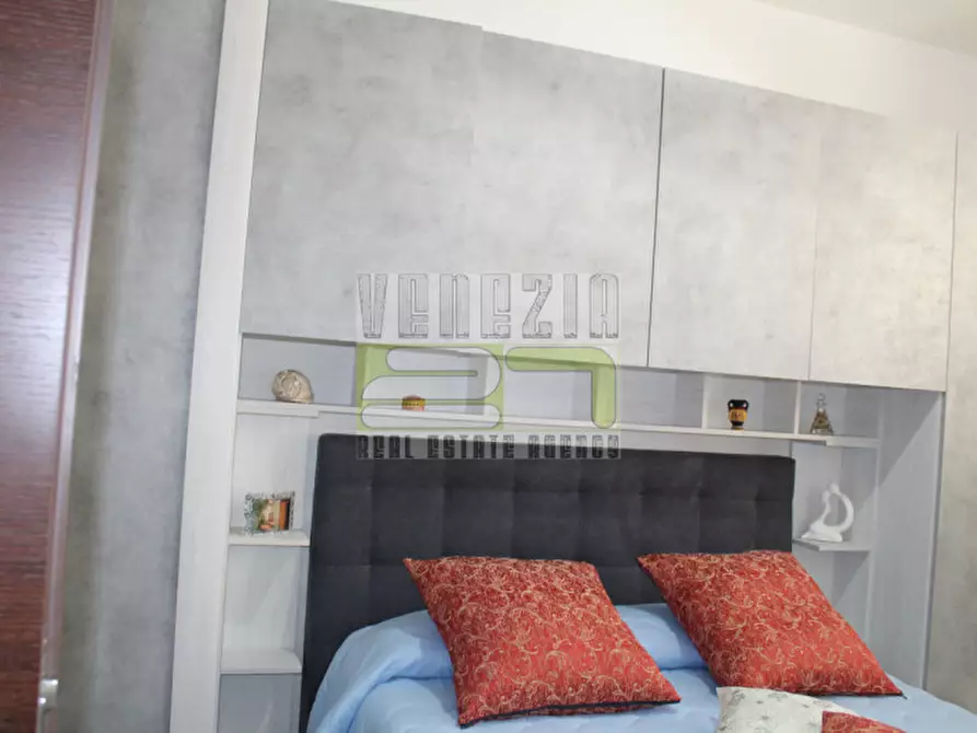 Immagine 15 di Casa indipendente in vendita  a Avola