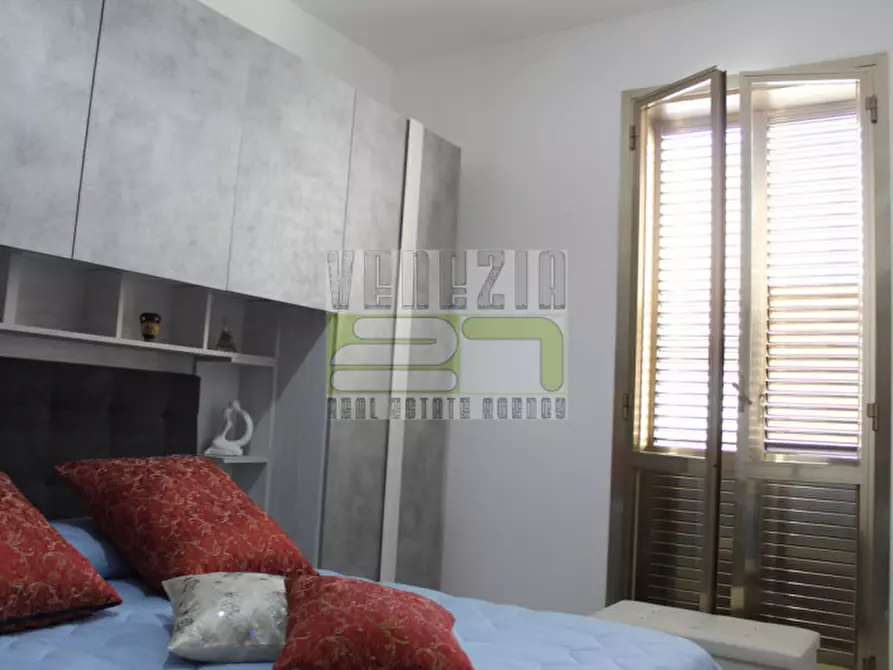 Immagine 17 di Casa indipendente in vendita  a Avola