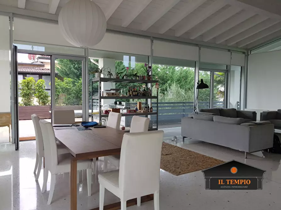 Immagine 1 di Villa in vendita  in via granezza a Vicenza