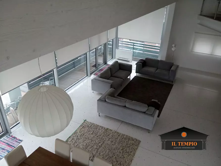 Immagine 2 di Villa in vendita  in via granezza a Vicenza