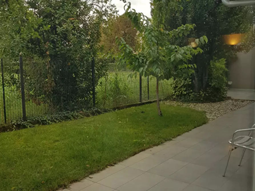 Immagine 12 di Villa in vendita  in via granezza a Vicenza