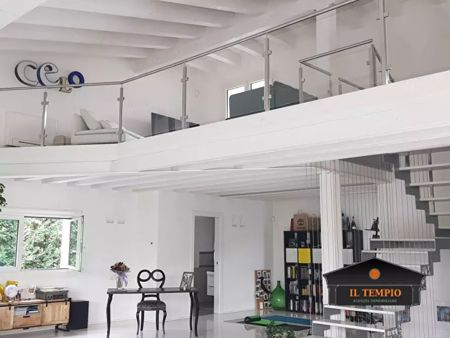 Immagine 13 di Villa in vendita  in via granezza a Vicenza