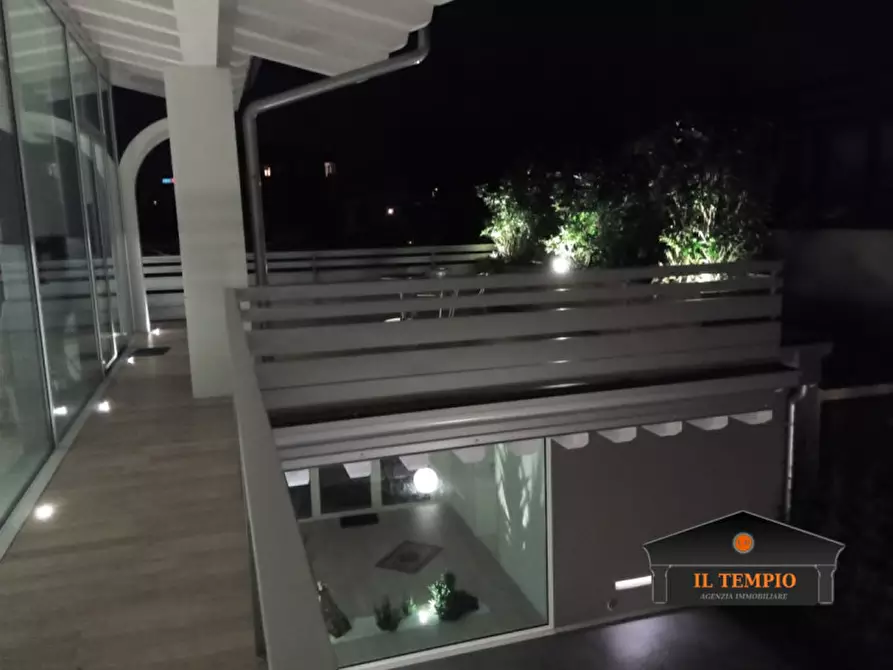 Immagine 25 di Villa in vendita  in via granezza a Vicenza