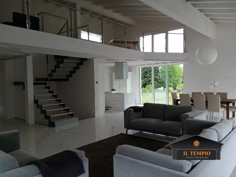 Immagine 29 di Villa in vendita  in via granezza a Vicenza