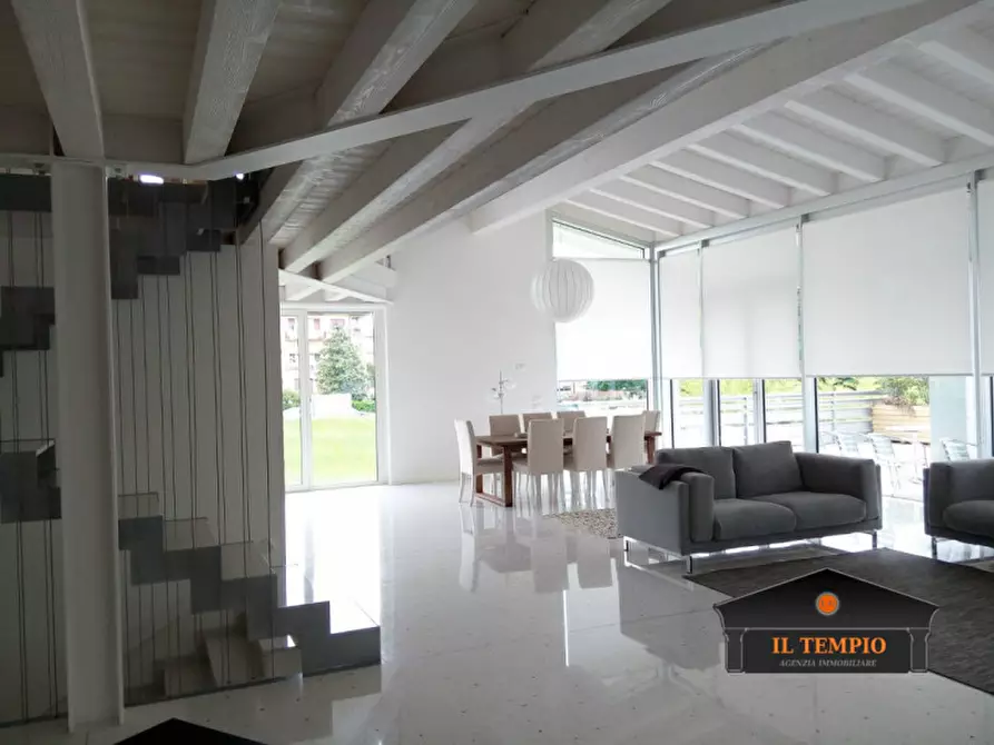 Immagine 32 di Villa in vendita  in via granezza a Vicenza