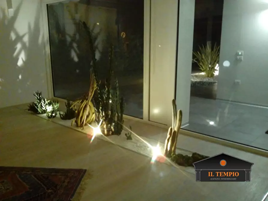 Immagine 33 di Villa in vendita  in via granezza a Vicenza