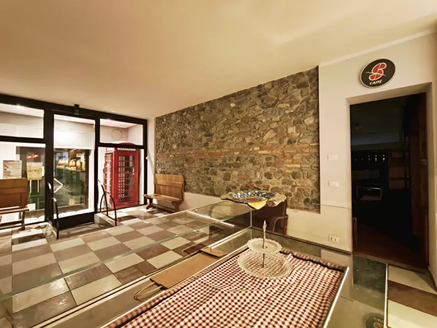 Immagine 8 di Attività commerciale in vendita  in Via Negroni 1 a Pianoro