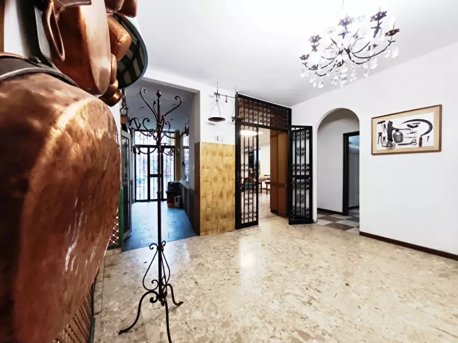 Immagine 10 di Attività commerciale in vendita  in Via Negroni 1 a Pianoro