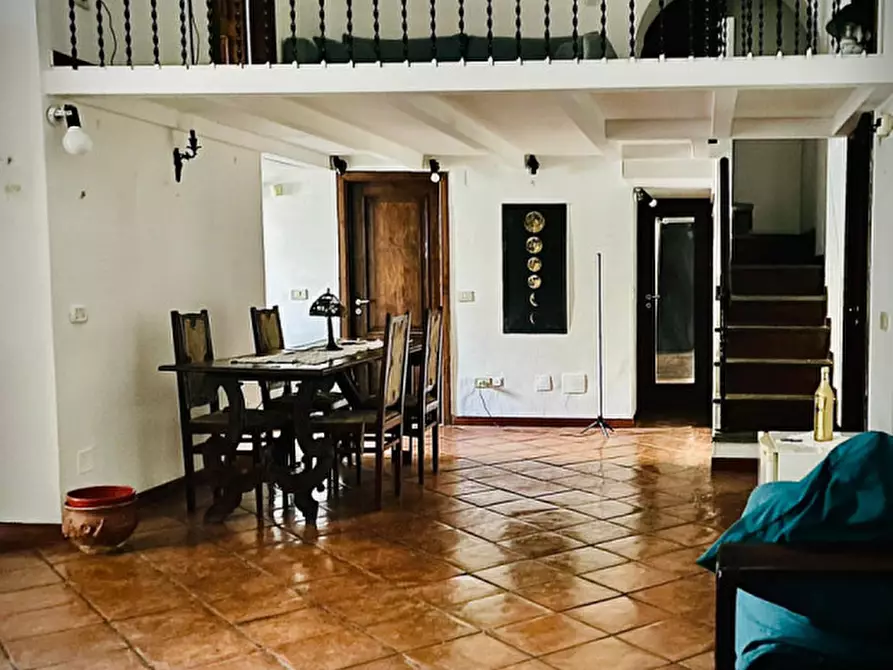 Immagine 1 di Camera in affitto  in via vanvitelli 43 a Napoli