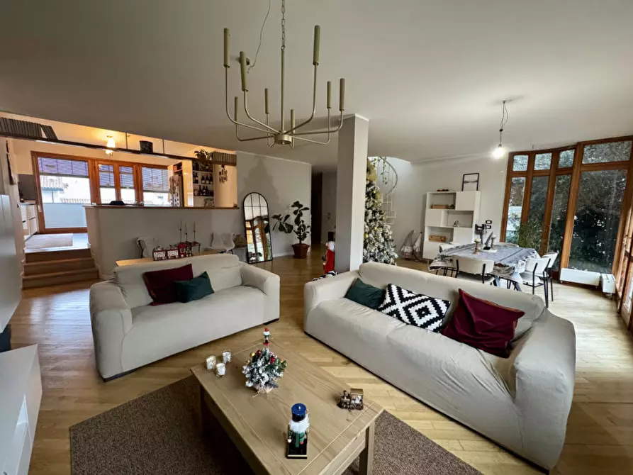 Immagine 1 di Casa indipendente in vendita  in Via Martin Luther King a Este